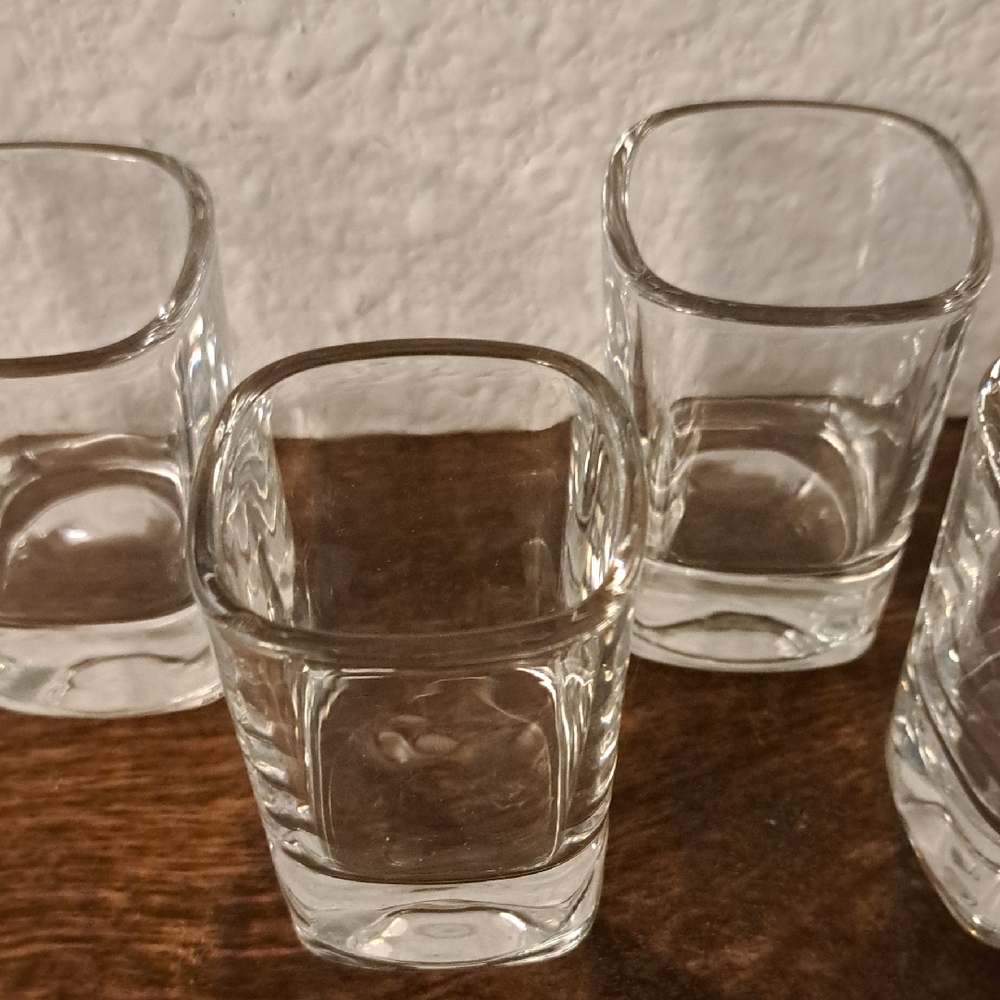 Jolt Transparent Shot Glass Collection - Picture 4 of 9
